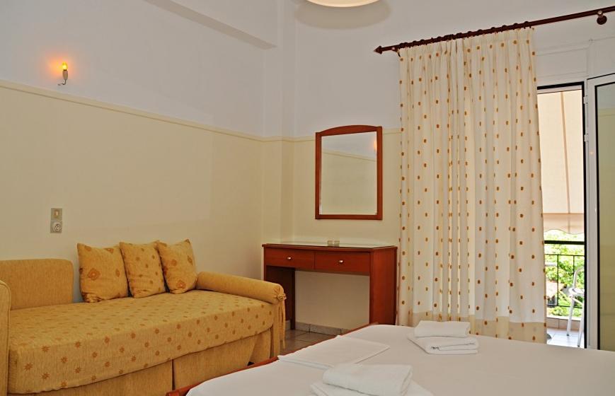 Delfini Hotel Теологос Стая снимка